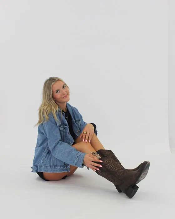 Natalie, stylist at Blonde Culture Winnipeg