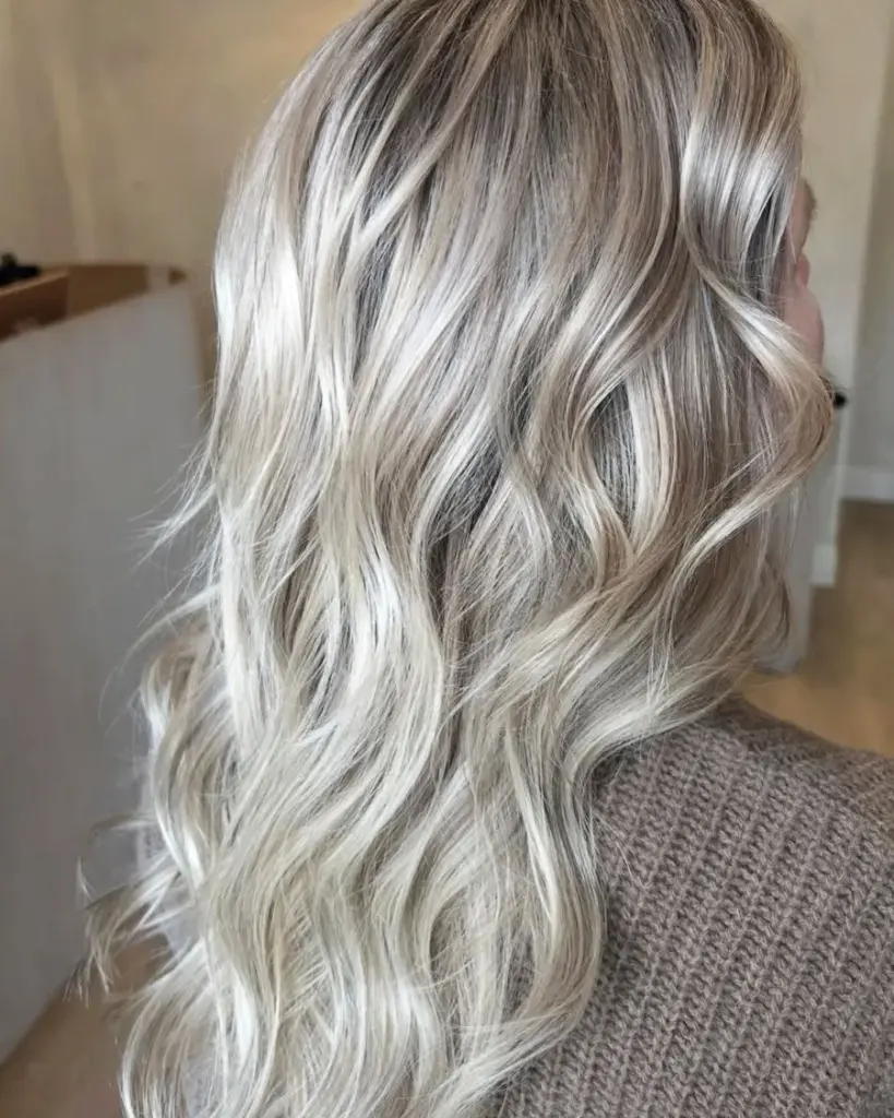 Icy platinum blonde with soft waves